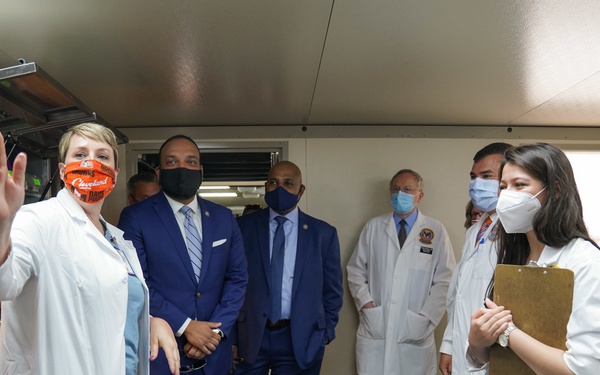 FEMA Visits VA Mobile ICU Unit in Response to COVID-19