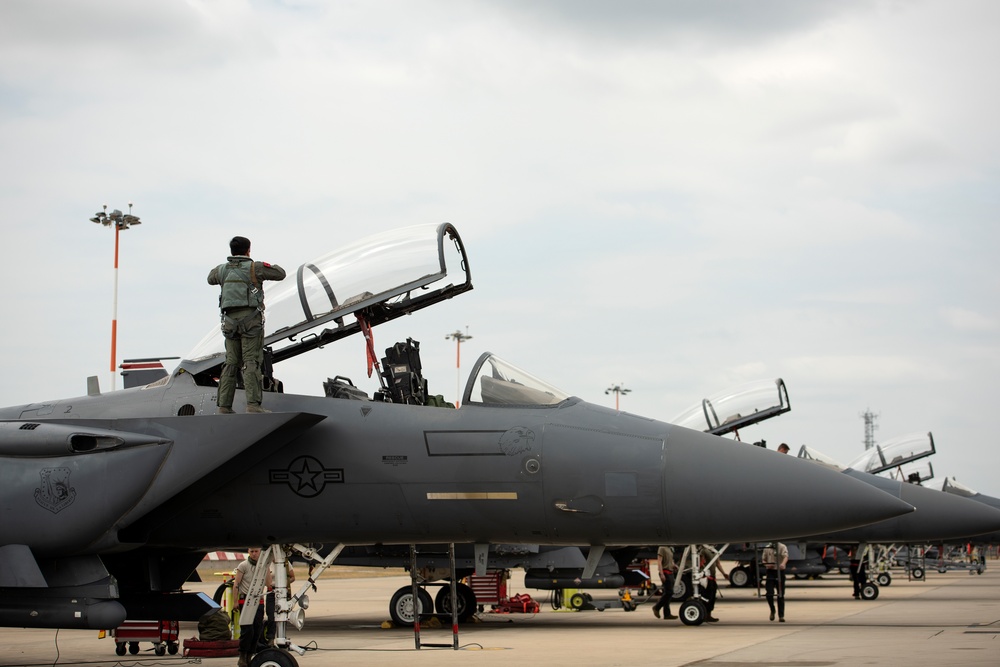 U.S. Air Force F-15s, F-16s and KC-135s participate in large force exercise