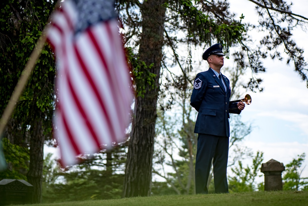 179th Honor Guard member volunteers to support 'Taps for Veterans' event