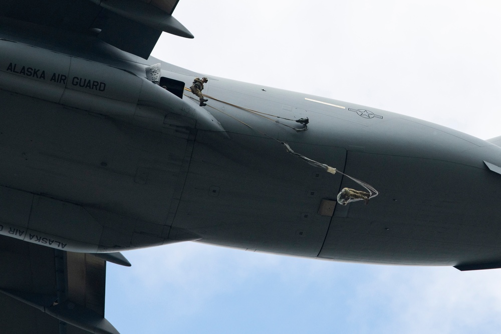 3rd Air Support Operations Squadron conducts airborne training at JBER