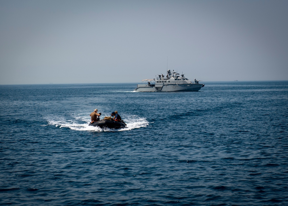 CTF 56 Completes Training With USS Oak Hill