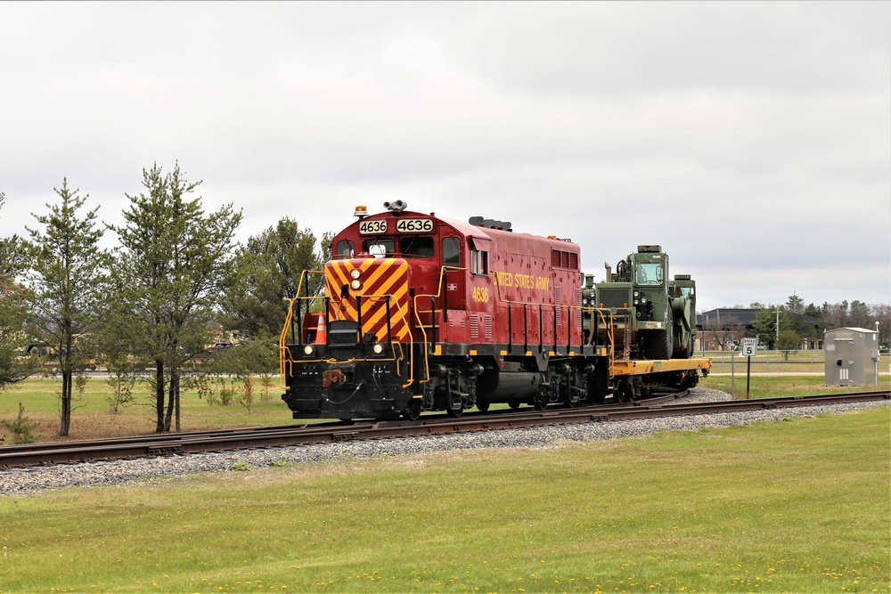 Fort McCoy LRC rail operations team moves equipment bound for deployment