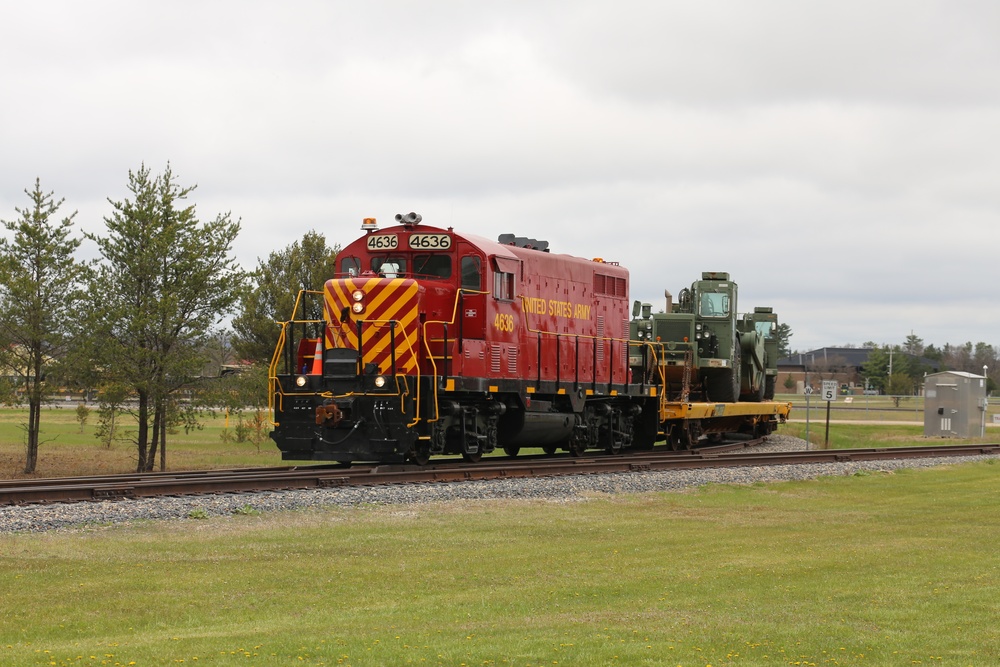 Fort McCoy LRC rail operations team moves equipment bound for deployment