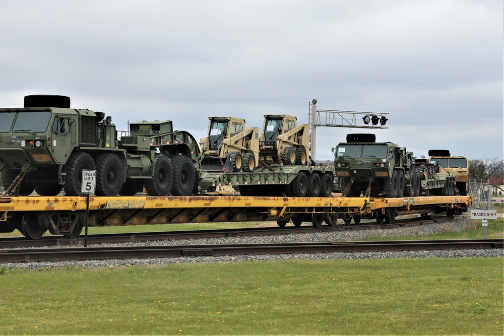 Fort McCoy LRC rail operations team moves equipment bound for deployment