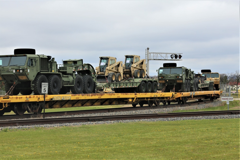 Fort McCoy LRC rail operations team moves equipment bound for deployment