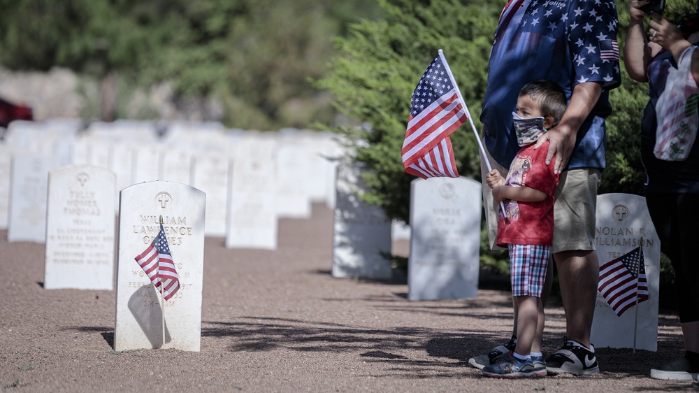 Traditions continue: Team Bliss, El Paso VA mark Memorial Day with closed ceremony