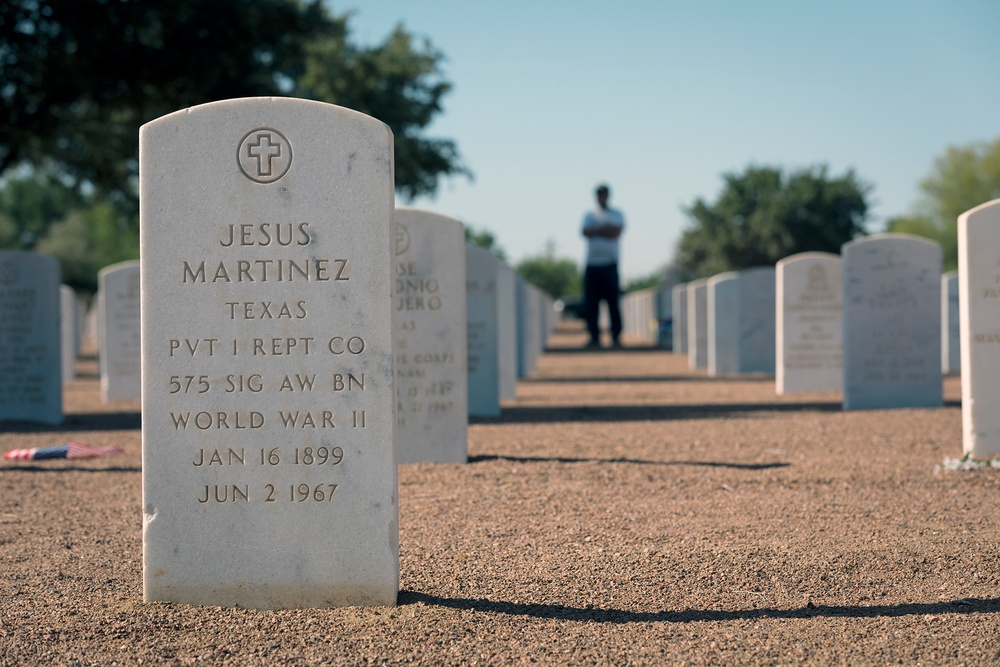 Traditions continue: Team Bliss, El Paso VA mark Memorial Day with closed ceremony