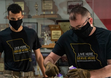 National Guard delivers school lunches to Missouri communities