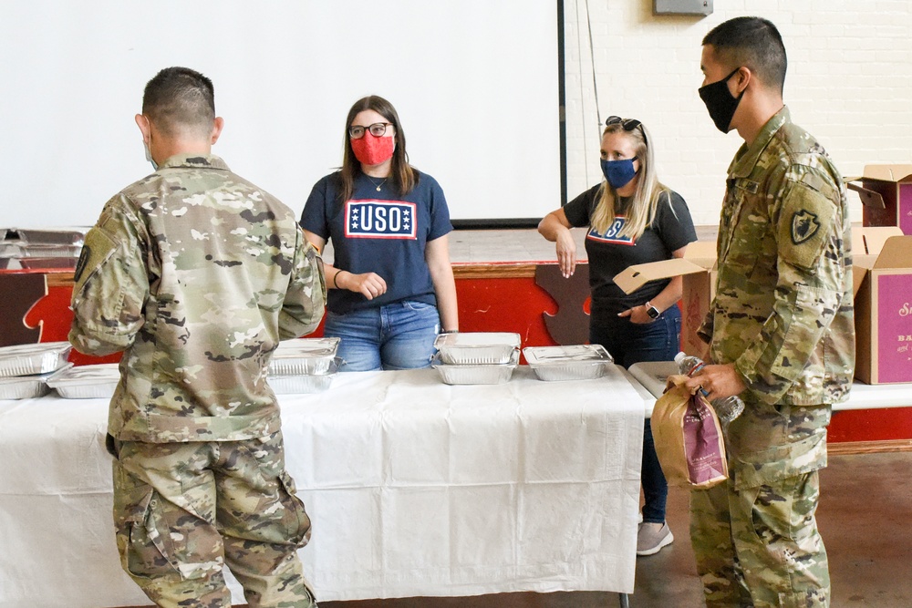 USO provides lunch to Soldiers supporting COVID-19 response