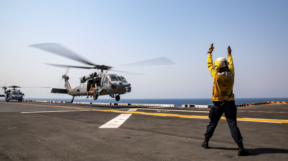 Flight Operations USS Bataan (LHD 5)