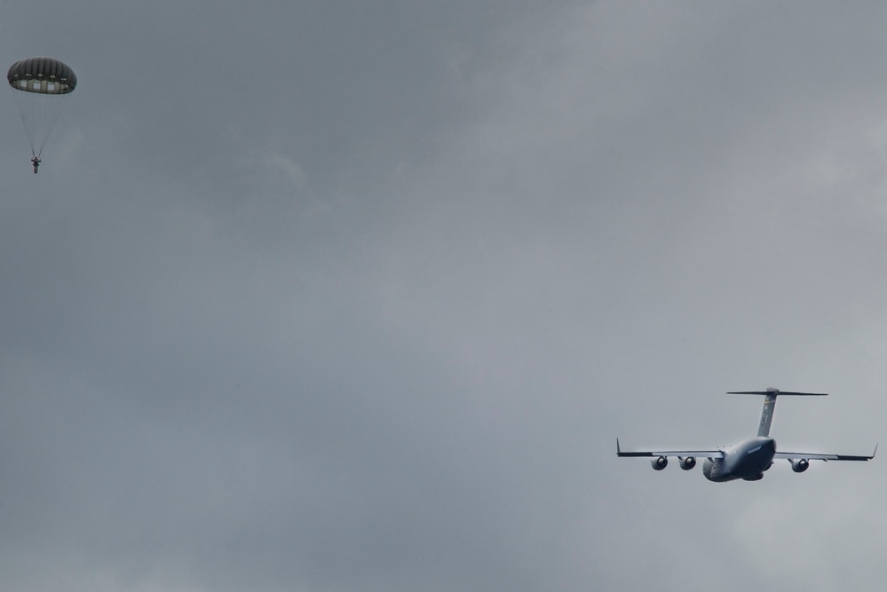 3rd Air Support Operations Squadron conducts airborne training at JBER