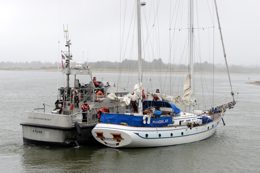 Suspect apprehended in historic Coast Guard drug bust off Oregon coast