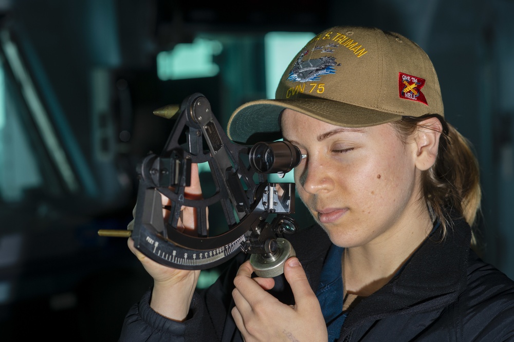 USS Harry S. Truman (CVN 75) transits the Atlantic Ocean