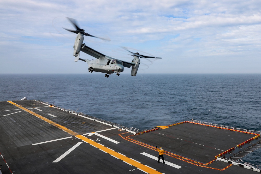 USS WASP (LHD 1) OPERATIONS AT SEA