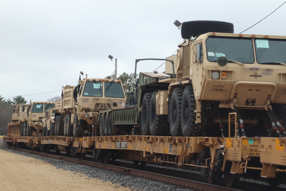 DVIDS - Images - Fort McCoy Logistics Readiness Center's rail ...