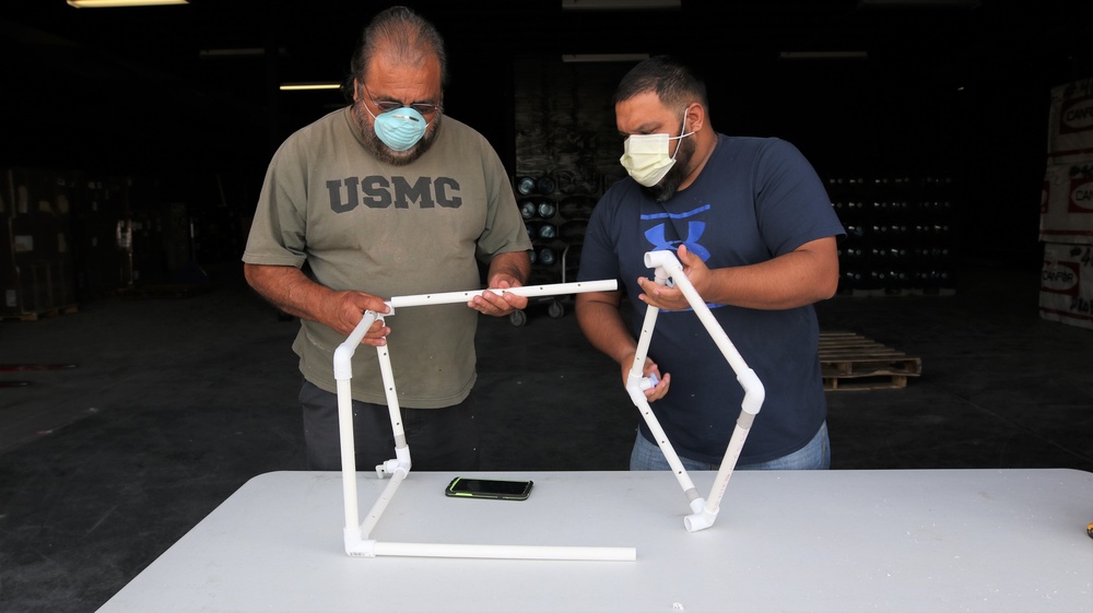 Fort Bliss Range Control volunteers assist in making life-saving device for WBAMC