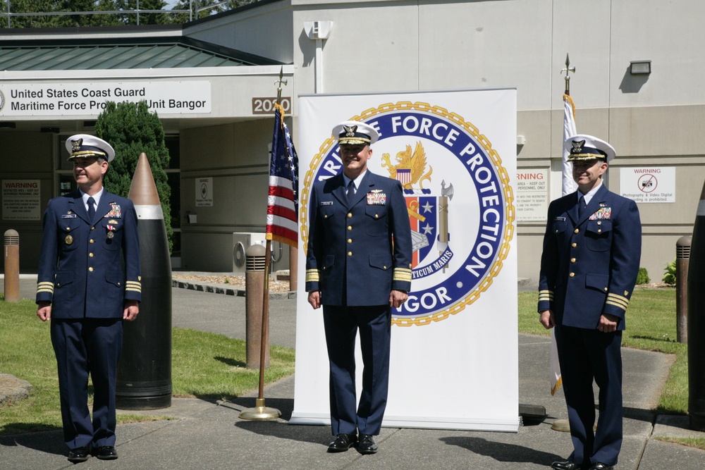 USCG MFPU Bangor transfers command