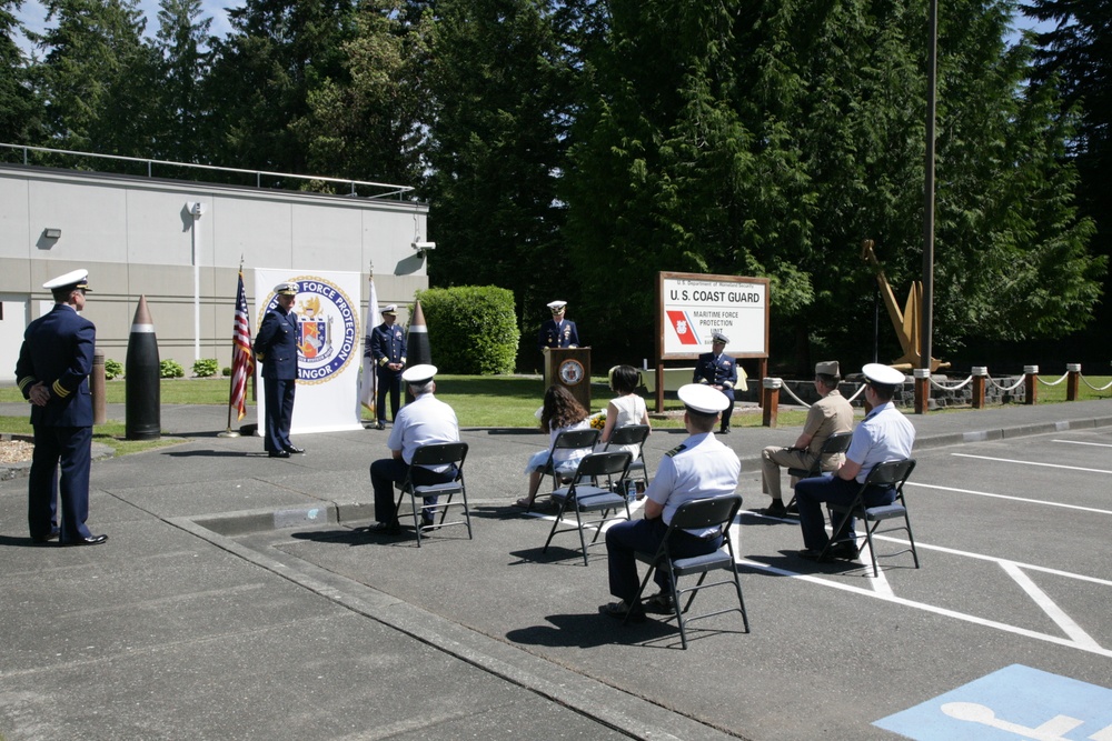 USCG MFPU Bangor transfers command