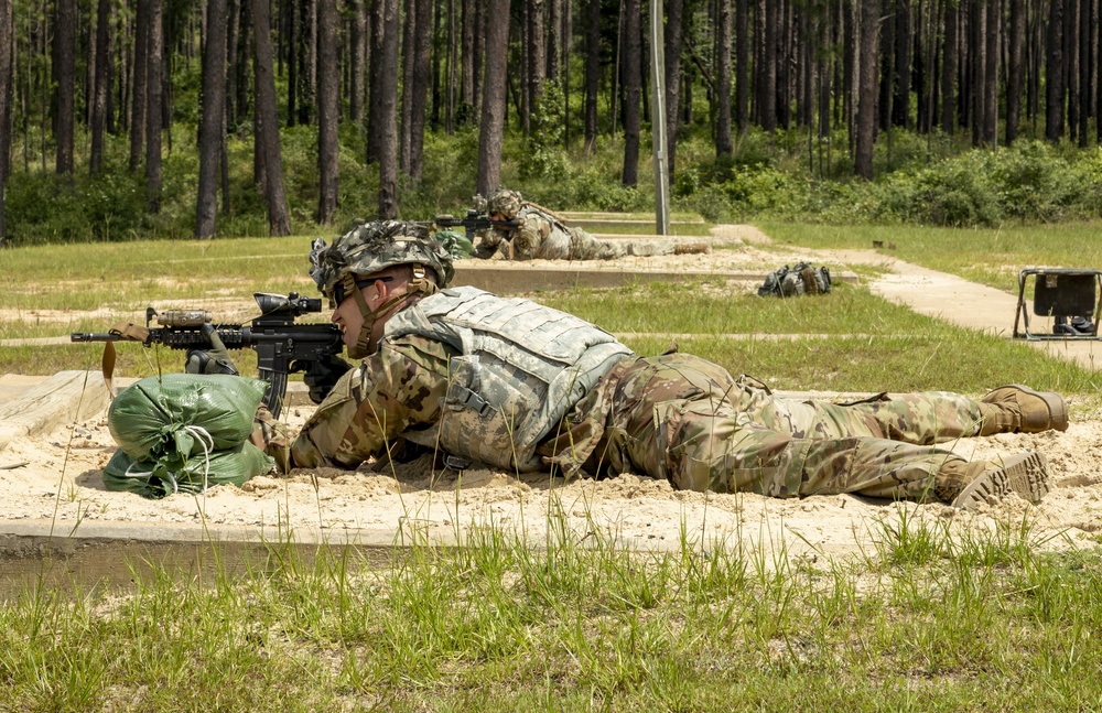 3BCT Soldiers qualify at M4 range on Fort Polk