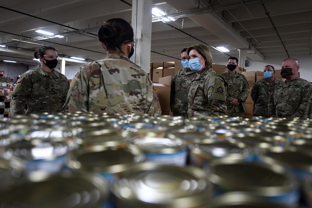 U. S. Army Lt. Gen. Richardson visits Louisiana National Guard