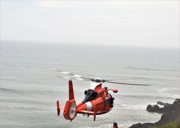 Coast Guard, partner agencies rescue 3 adults, 4 children from cliffs near Yaquina Head, OR
