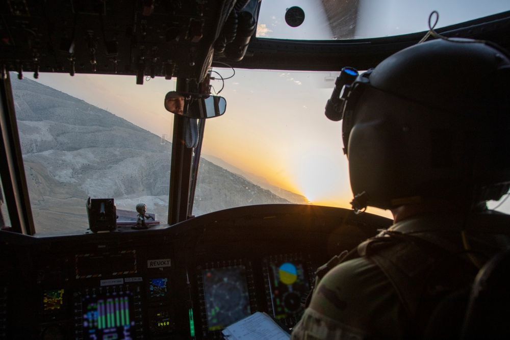 Chinook training flight
