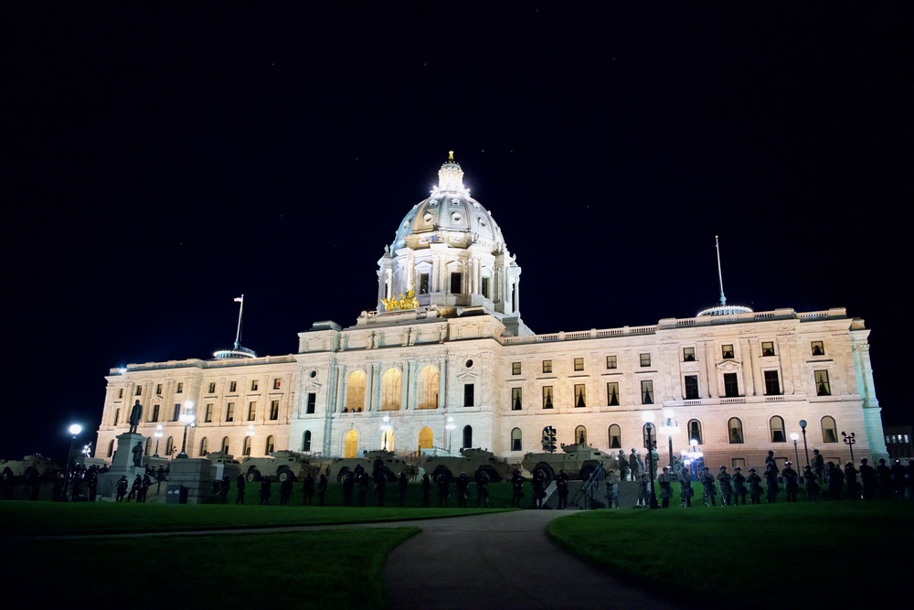 Minnesota National Guard protects Capitol