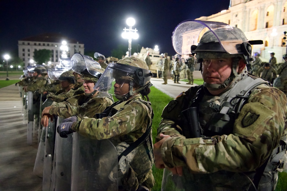 Minnesota National Guard protects Capitol