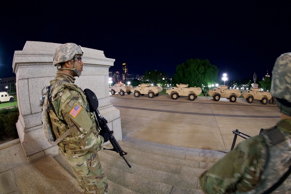 Minnesota National Guard protects Capitol