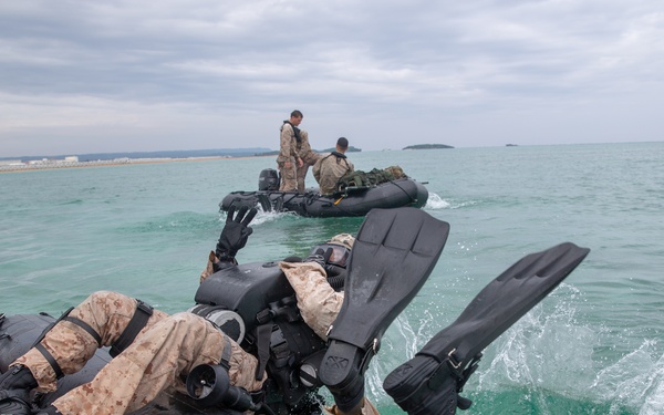 U.S. Marines conduct DPV training