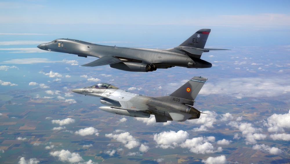 B-1s integrate with Romanian aircraft during BTF