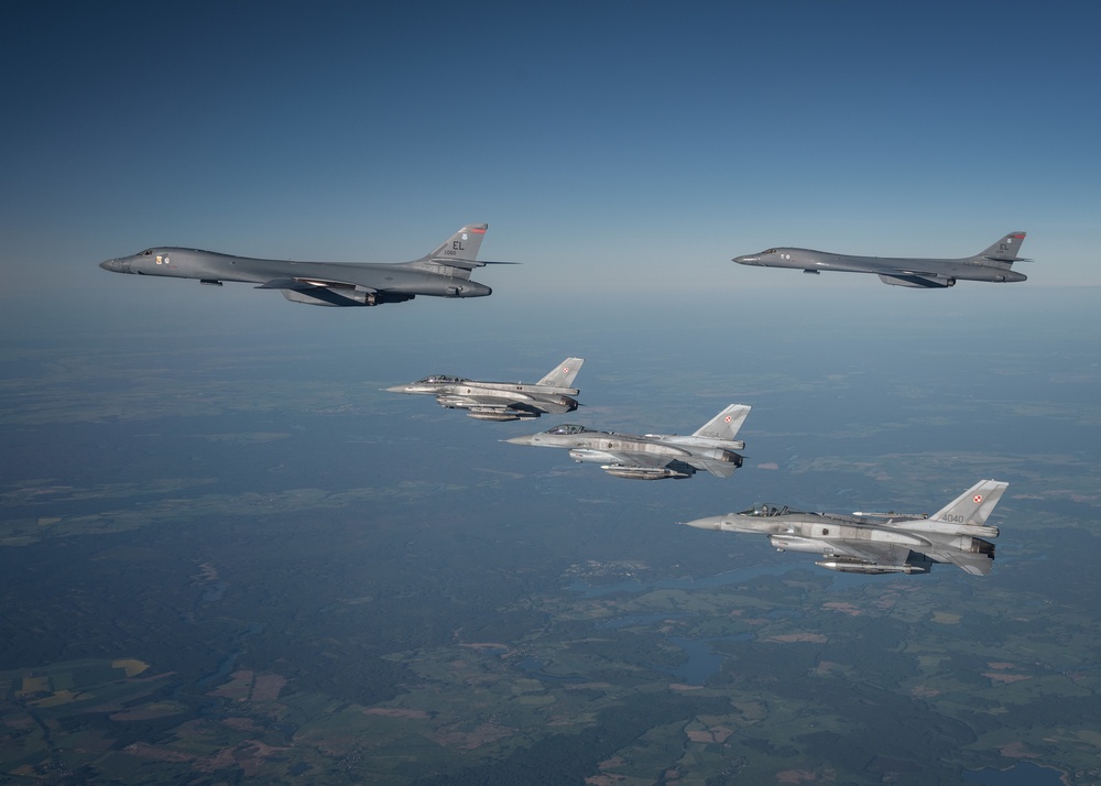 B-1 integrates with Polish aircraft over Europe