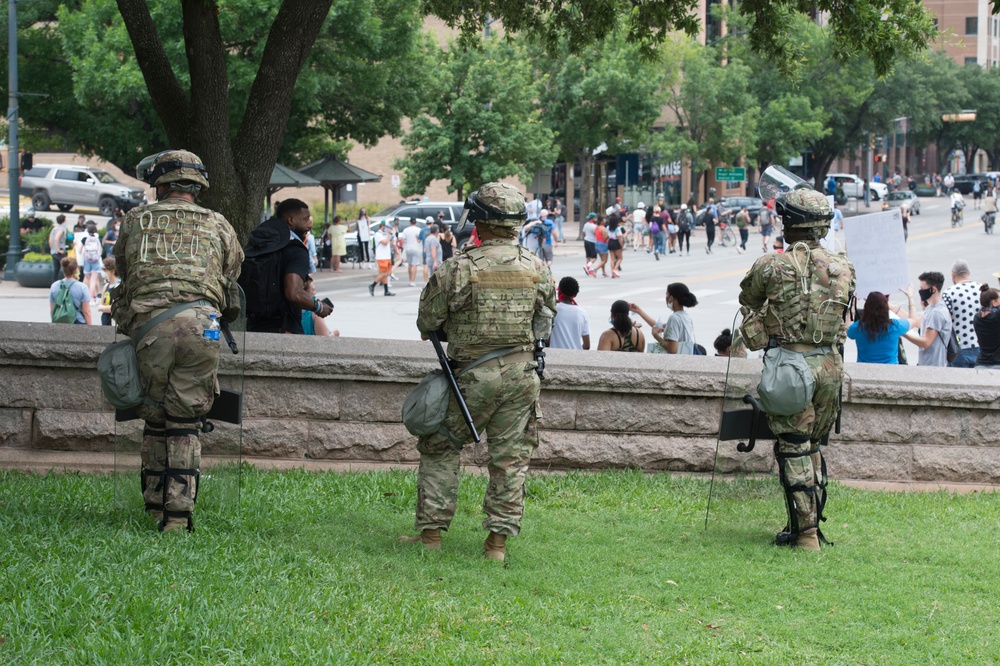 Texas National Guard Supports Local Law Enforcement