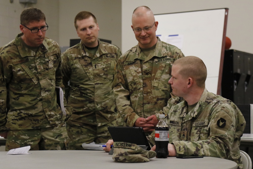 2/34 IBCT Commander visits JTF West Call Center