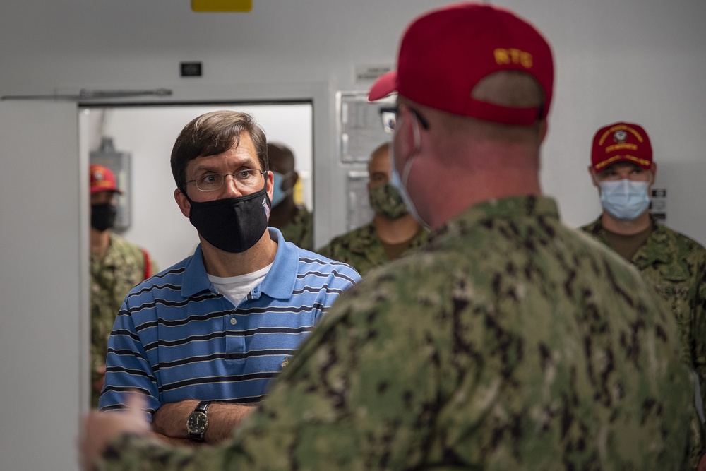 SECDEF Visits Great Lakes