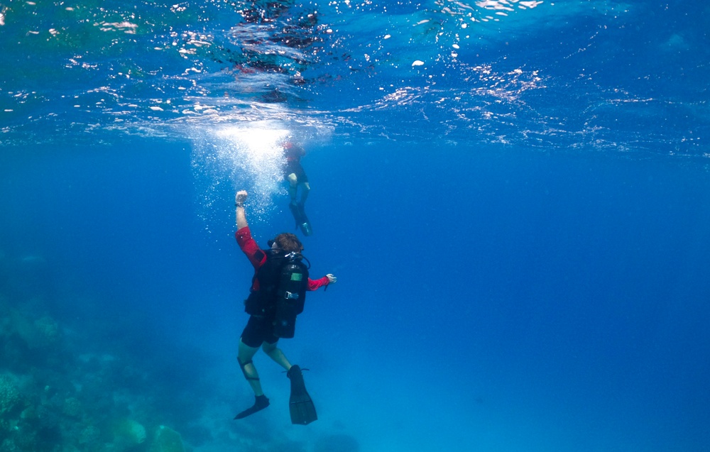 82nd Expeditionary Rescue Squadron performs dive training