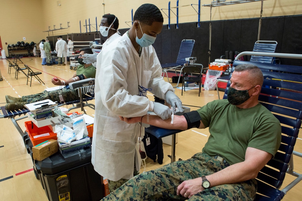 Mission Critical: FMFLANT Marines, Sailors donate blood