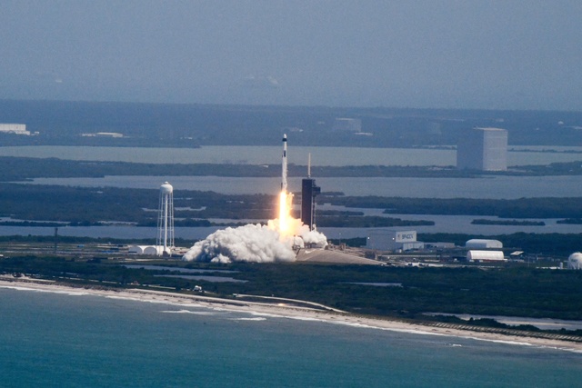 Human Spaceflight Returns to U.S. Soil
