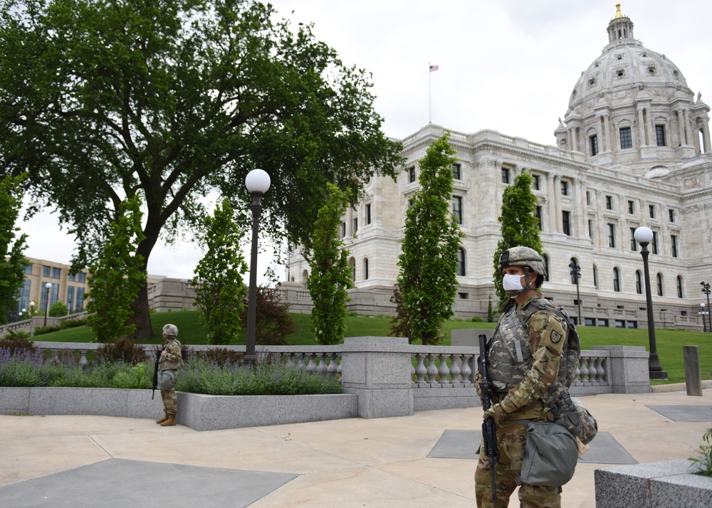 Minnesota National Guard provides security to Minnesota State Capitol