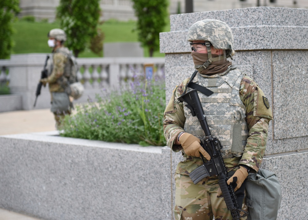 Minnesota National Guard provides security to Minnesota State Capitol