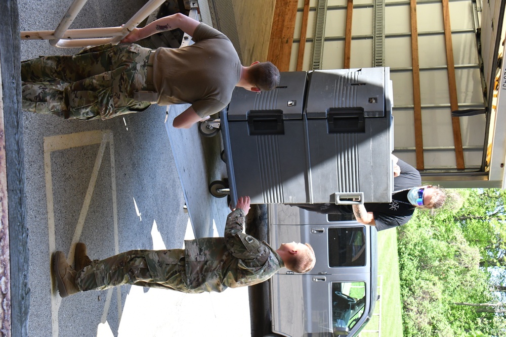 Wisconsin National Guard Soldiers and Airmen Assist Isolation Facilities in Milwaukee, Wis.