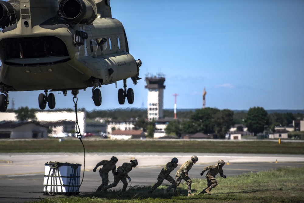 Dvids - Images - Agile Wolf 20-04: 435 Crg Practices Sling Load 