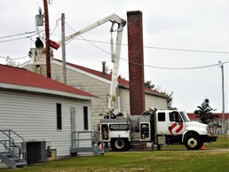 Power company linemen complete work at Fort McCoy