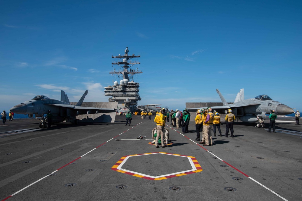 USS Ronald Reagan (CVN 76) Flight Operations