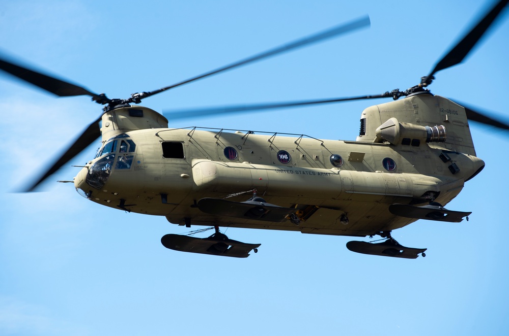 Battlefield Airmen, Army aviators and pathfinders conduct airborne training at JBER