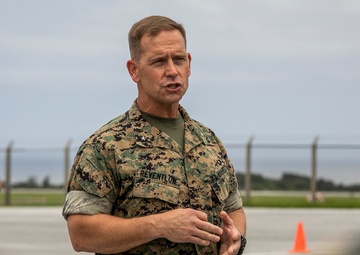 3rd Marine Logistics Group Bids Farewell to Commanding General