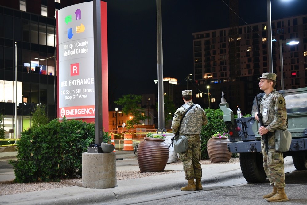 Minnesota National Guardsmen protect infrastructure in Minneapolis