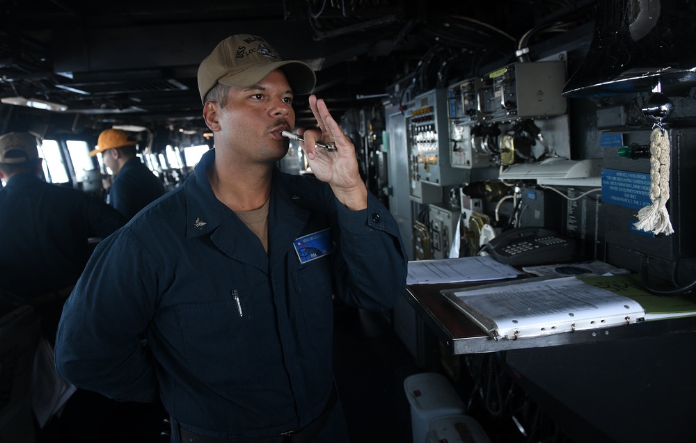 USS Blue Ridge Bridge Watchstanders Keep Ship Operations Running Smoothly