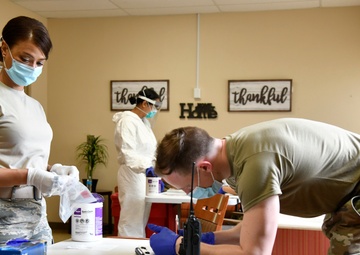 Michigan Guard conducts COVID testing in local communities