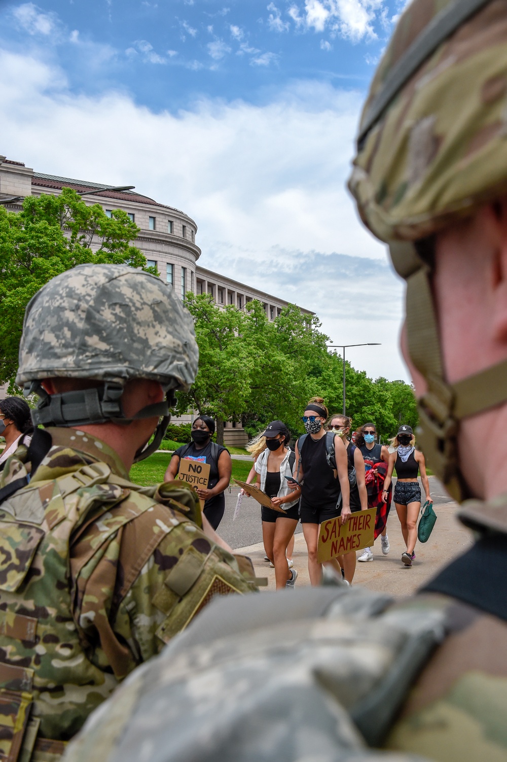 Minnesota Guardsmen Respond to Civil Unrest